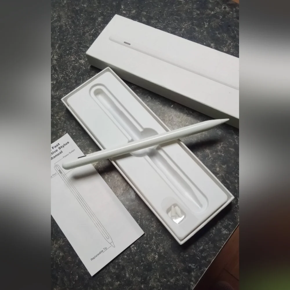 Digiroot Magnetic Fast Charging Active Stylus - White